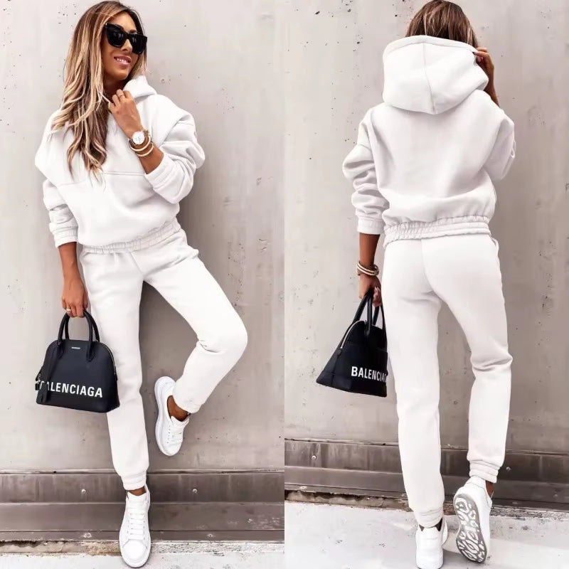 Fashionable Long Sleeve Sweatshirt Set Casual Sportswear Two-Piece Autumn Winter New Arrival for Women Comfortable Streetwear