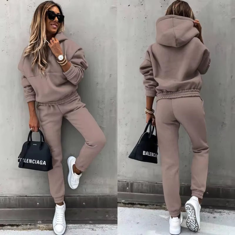 Fashionable Long Sleeve Sweatshirt Set Casual Sportswear Two-Piece Autumn Winter New Arrival for Women Comfortable Streetwear